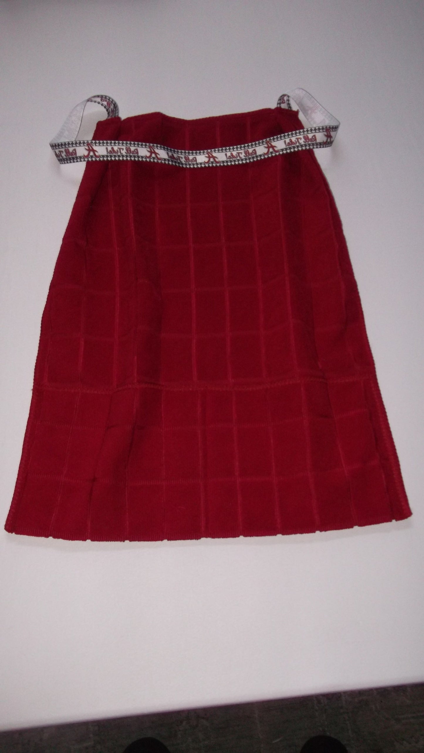 Adult Apron Bibb - Alabama - Red